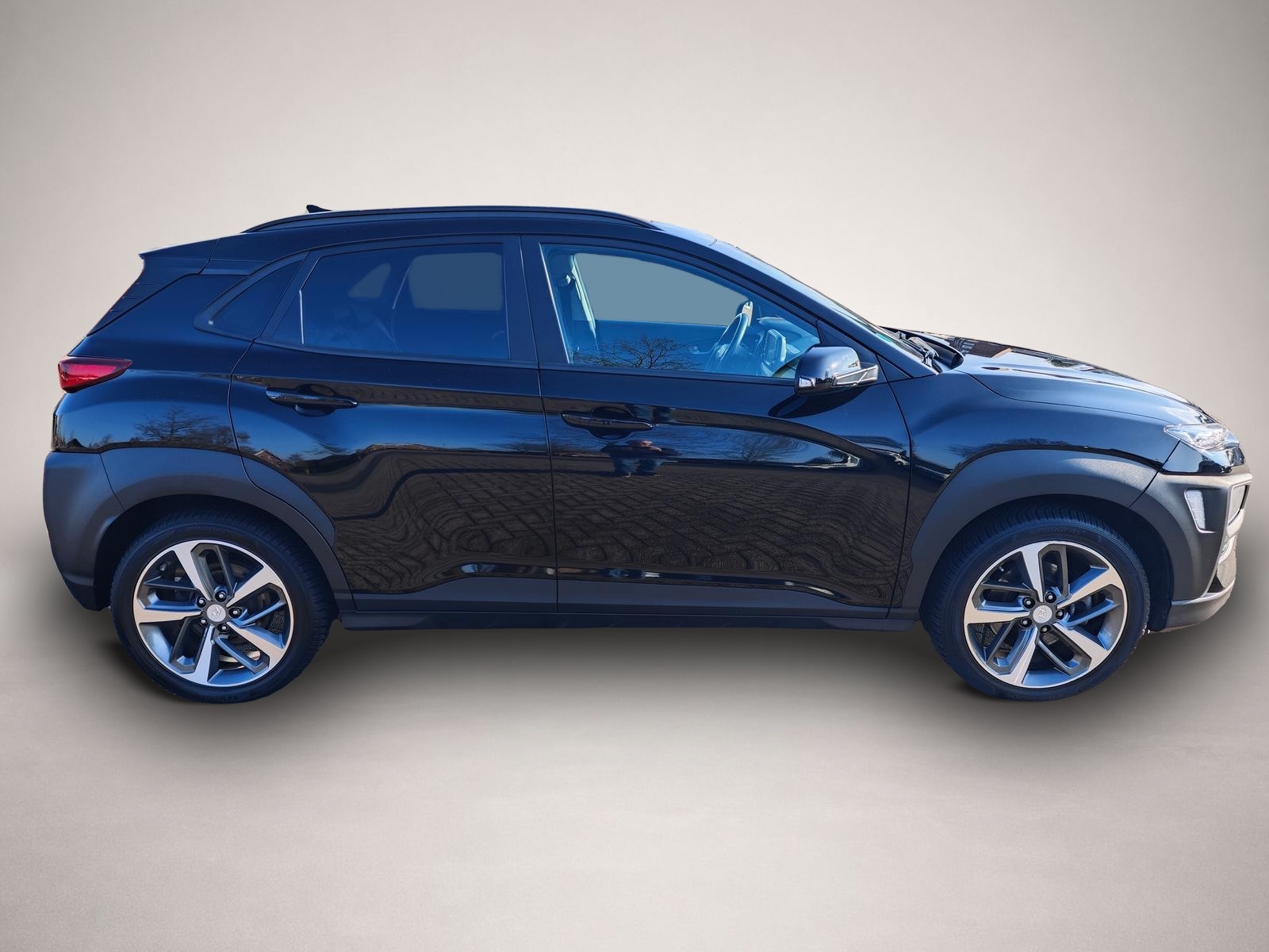 Bild 4 Hyundai KONA 1.6 TGDI KAT Premium 2WD