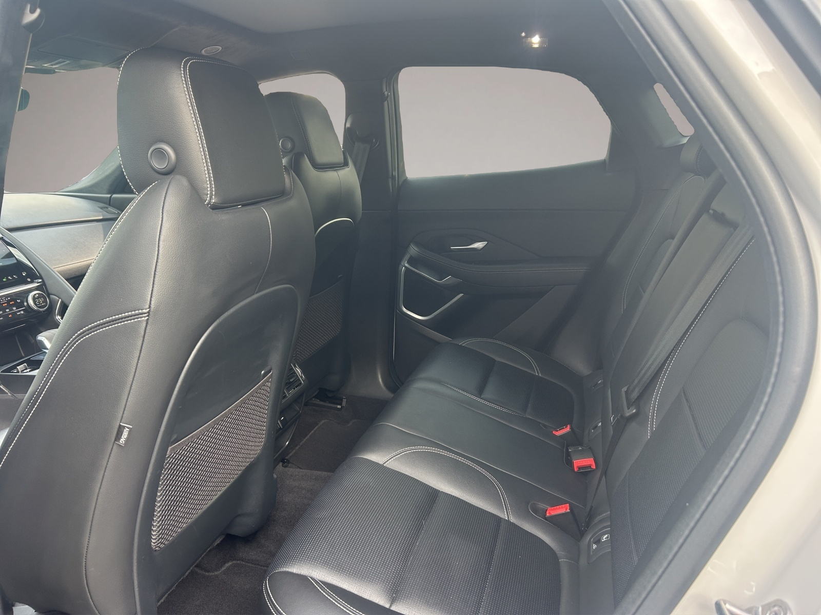 Bild 8 Jaguar E-PACE D200 R-Dynamic LED*ACC*KEYLESS*PANO*WinP*