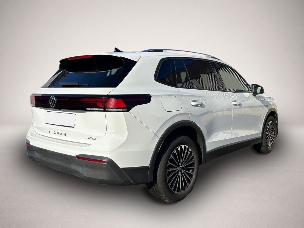 Fotografie 3 des Volkswagen Tiguan 1.5 eTSI DSG Life Infotainmentp. Designp.
