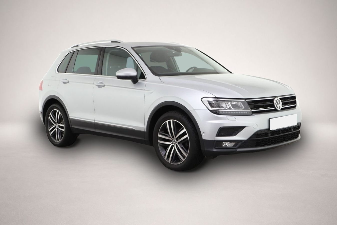 Fotografie 1 des Volkswagen Tiguan 2.0 TDI Comfortline LED/ACC/Kamera/Navi/A