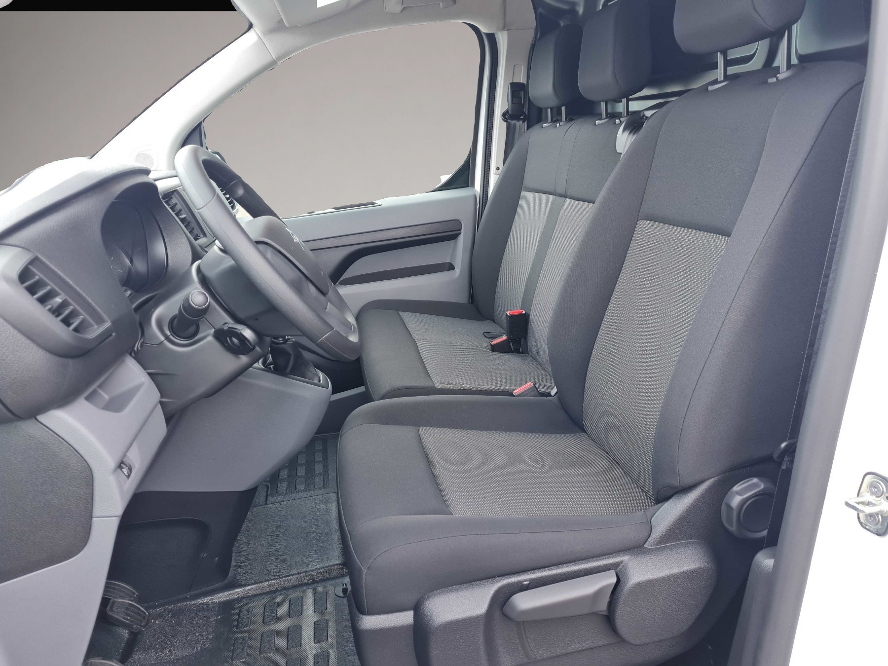 Bild 6 Citroën Other Jumpy L3 Control 1.5 BlueHDi 102 S&S BVM6 E6.3