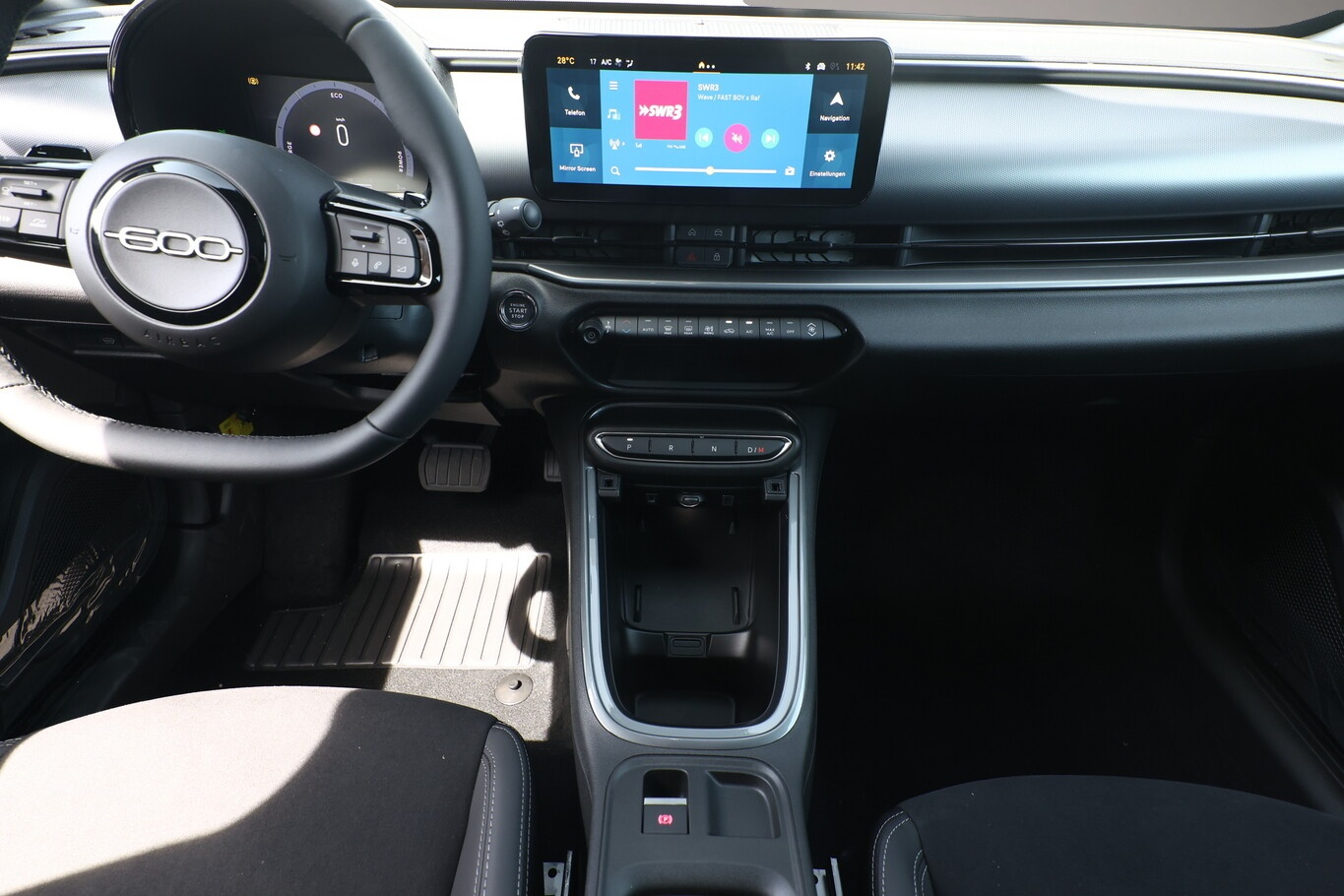 Bild 5 Fiat 600 Hybrid Sport Nav SHZ ACC Kam Keyl PDC PrivG
