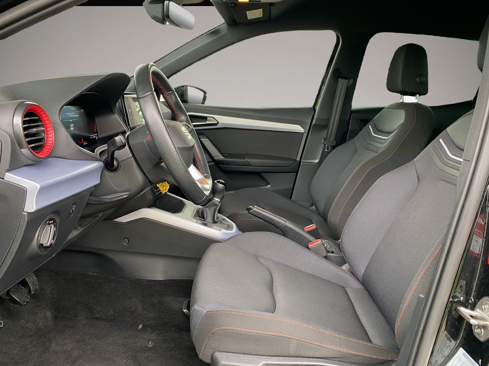 Bild 7 Seat Arona 1.0 TSI FR LED+Navi+SHZ+Winterp.+2xKlima