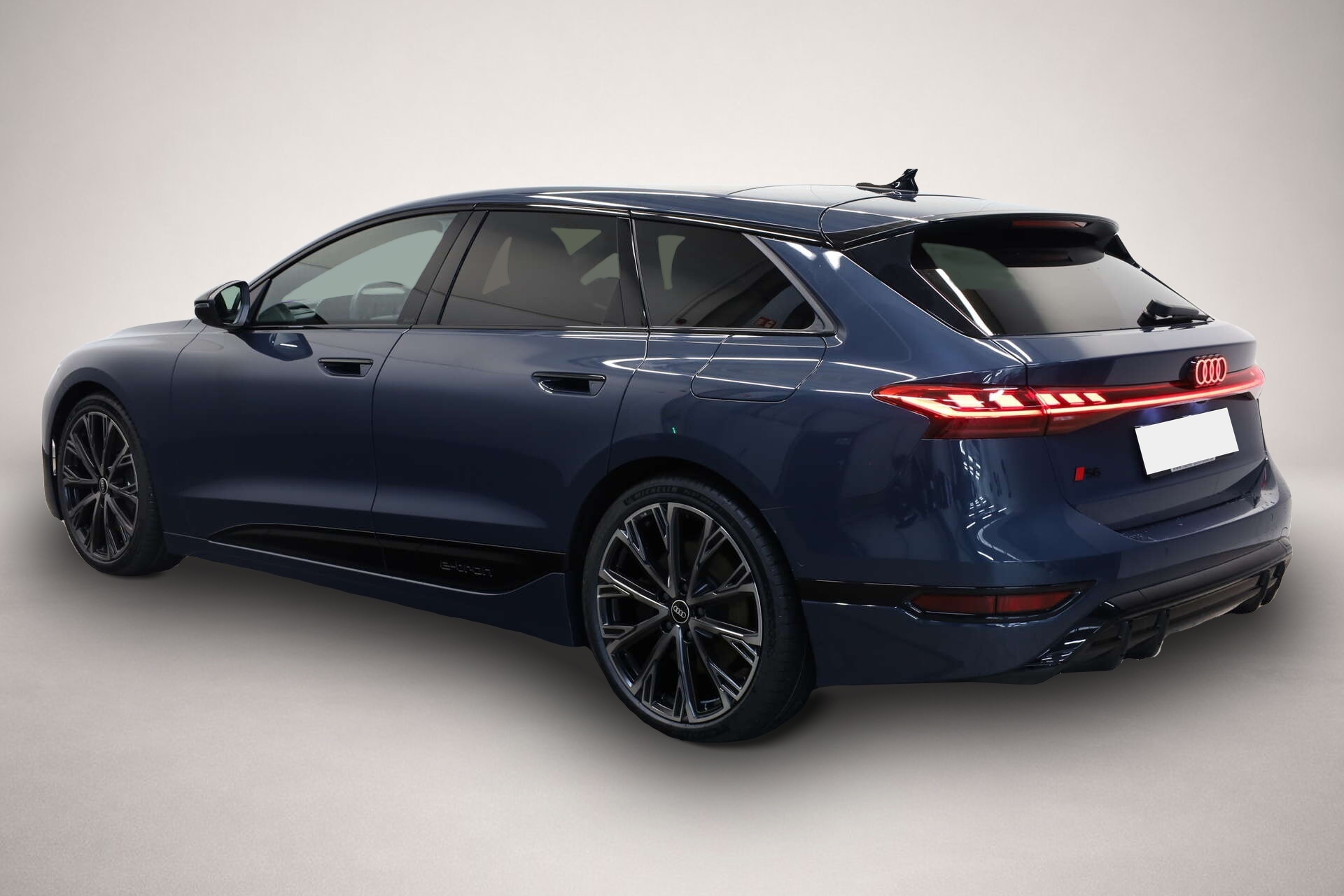 Bild 3 Audi e-tron S6 Avant e-tron