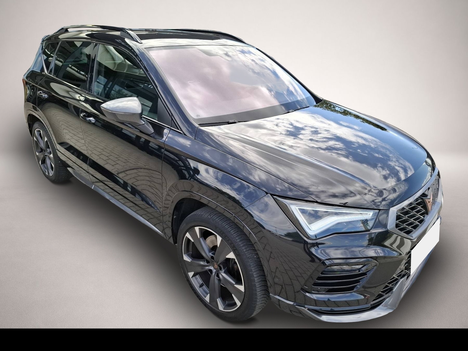 Bild 3 Cupra Ateca 2.0 TSI 221 KW 300 PS 7-Gang-DSG 4Drive