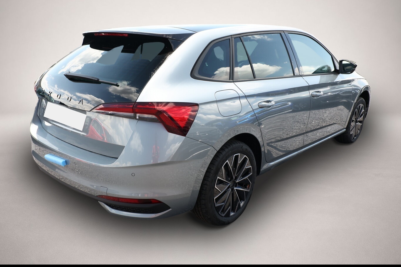Bild 3 Skoda Scala DSG Dynamic Pano ACC SideA Kam Kessy SHZ