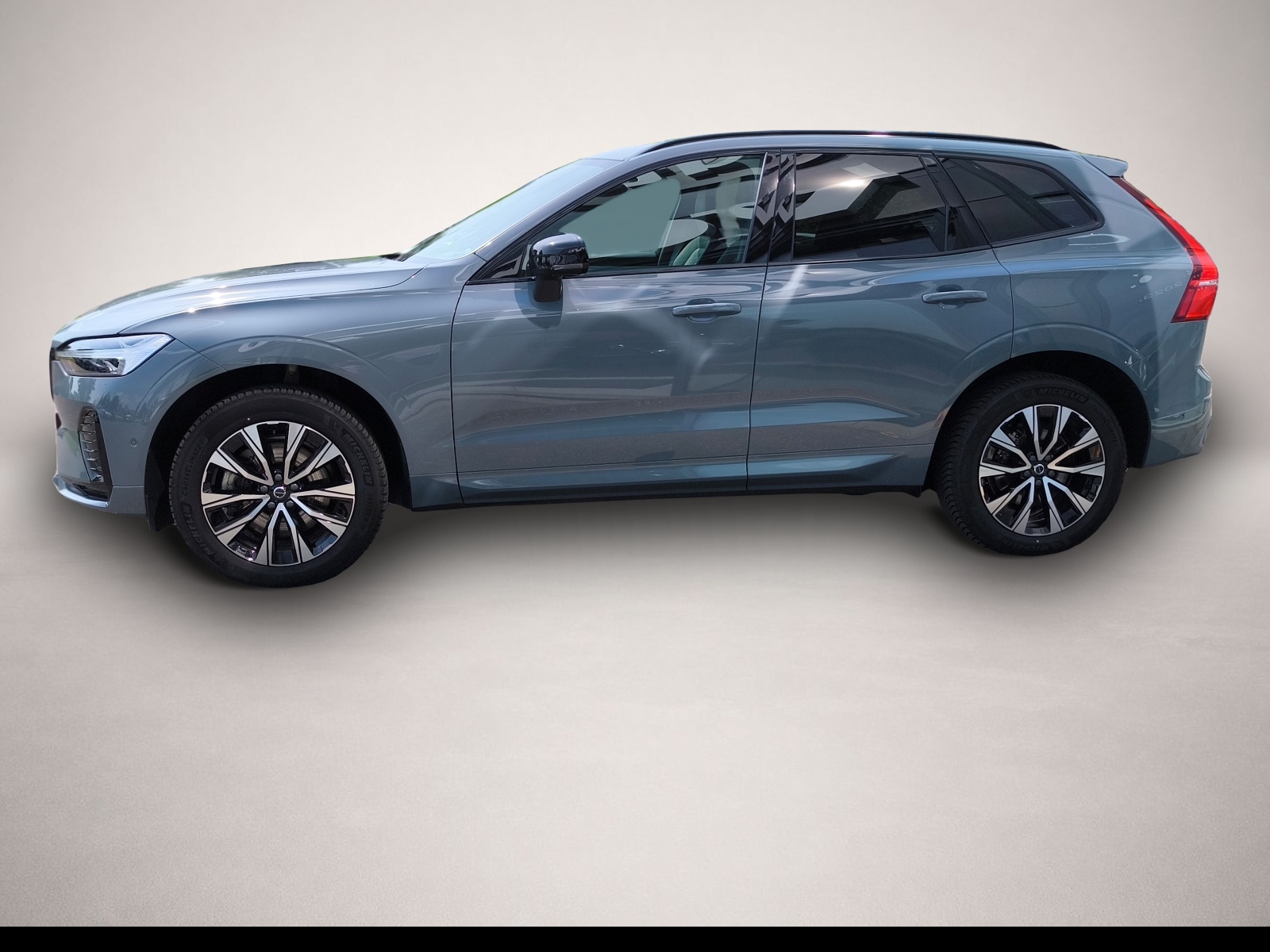 Bild 3 Volvo XC60 Plus Dark AWD B5 Benzin EU6d Allrad Leder d