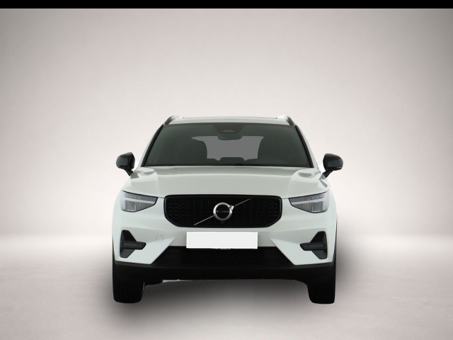 Bild 2 Volvo XC40 Plus Dark 2WD B4 20''/Pano Gewerbeaktion