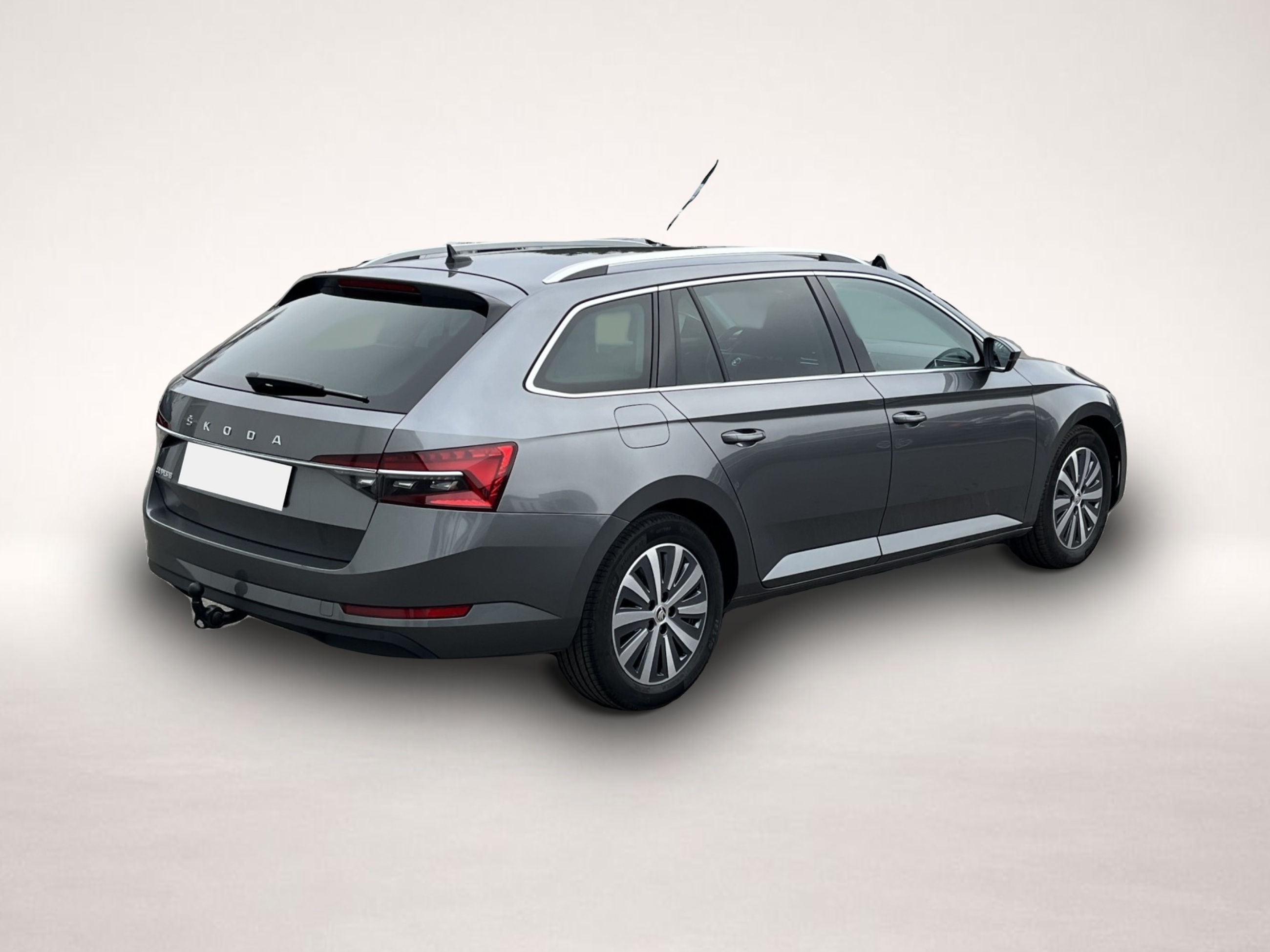 Bild 6 Skoda Superb Combi 2.0 TDI DSG Style AHK Virtual Cockp