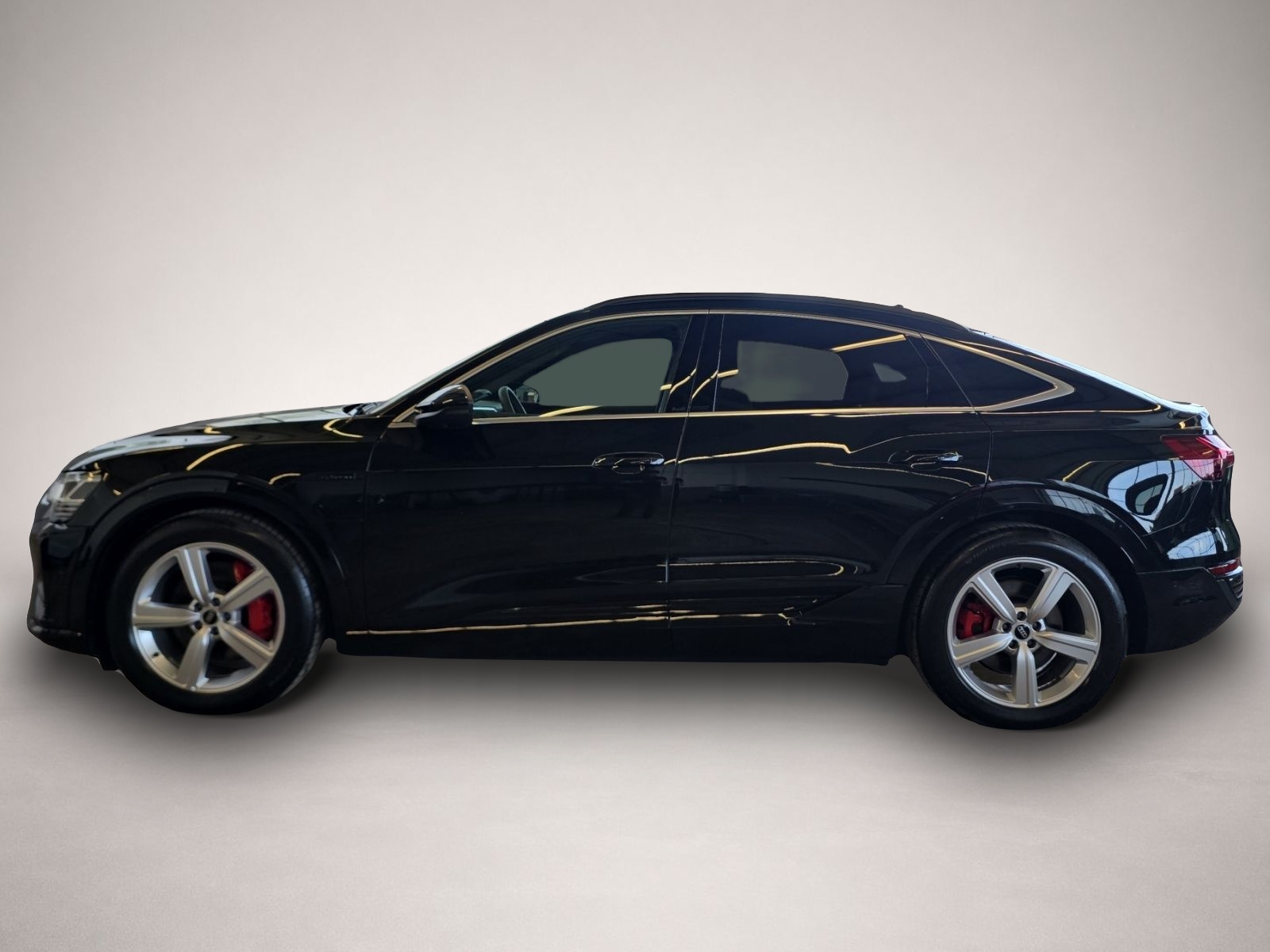 Vehicle image 0
