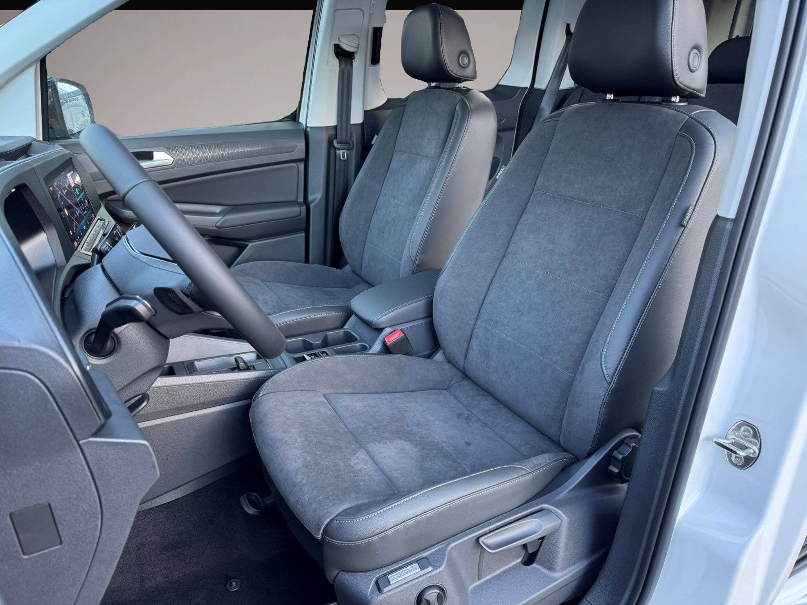 Bild 3 Volkswagen Caddy 2.0 TDI DSG PanAmericana LED NAVI PANORAMA