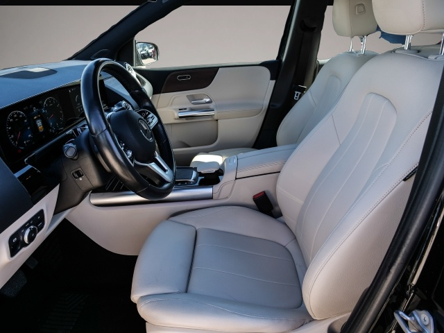 Bild 4 Mercedes-Benz B 200 El. Panodach Navi Digitales Cockpit LED Bl