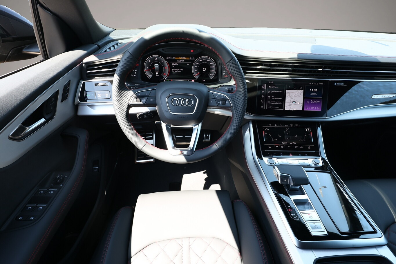 Bild 6 Audi Q8 2xS line AssistenzP+ 22Z Laser Pano B&O HUD
