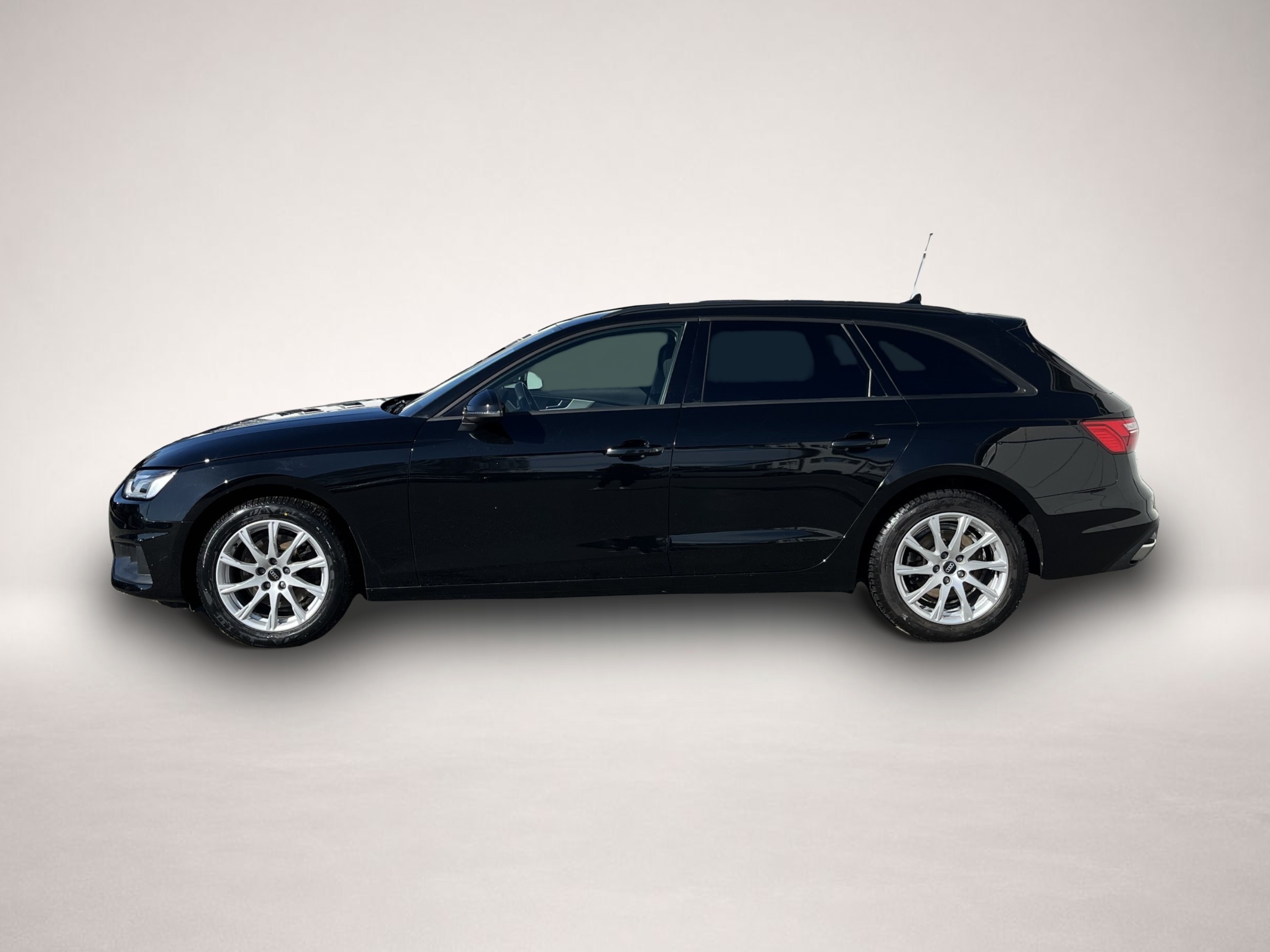 Fotografie 2 des Audi A4 Avant 35 2.0 TFSI S tronic 144¤ m.20% Anz. Na