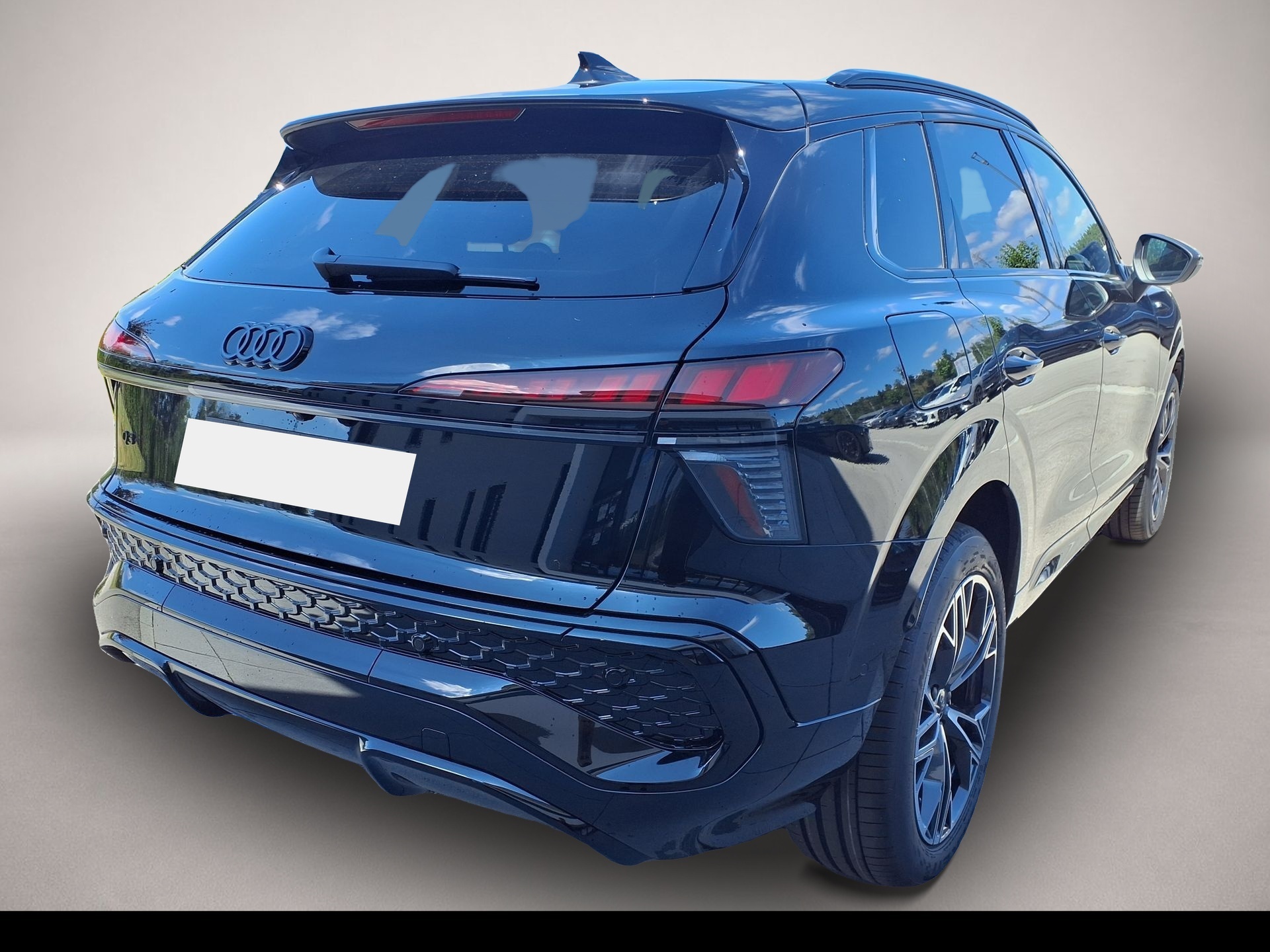Bild 4 Audi Q3 Audi S line 1.5 TFSI 110 kW (150 PS) 7-Gang t