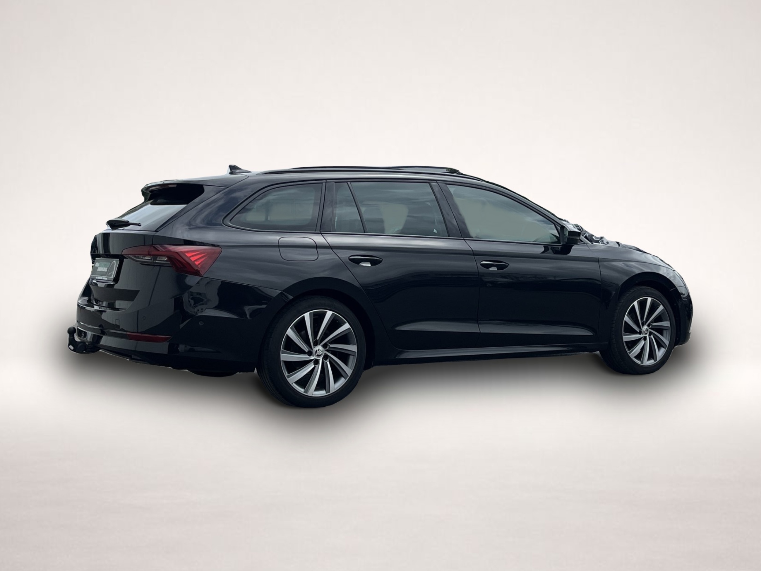 Bild 6 Skoda Octavia Combi 2.0 TDI DSG Blackline 156¤ m.20% A