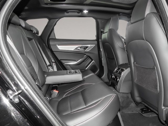 Fotografie 5 des Jaguar XF Sportbrake R-Dynamic SE AWD D200 Soft Close H