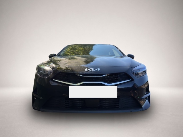 Bild 6 Kia cee'd / Ceed Cee'd_sw 1.5T Spirit DCT7 Navi Leder el. Panodac
