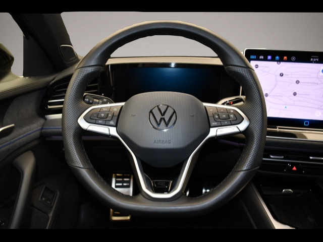 Bild 5 Volkswagen Passat Variant 1.5 TSI eHybrid DSG R-Line Black