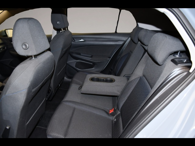 Bild 6 Volkswagen Golf 8 VIII 1.5 TSI United ACC/Multilenk