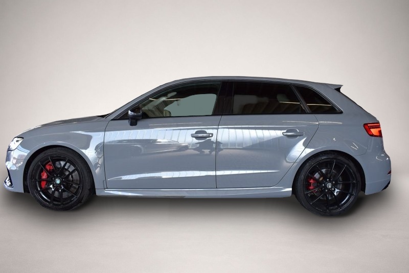 Bild 2 Audi RS3 RS 3 Sportback 2.5 TFSI Schalensitze Panodach oh