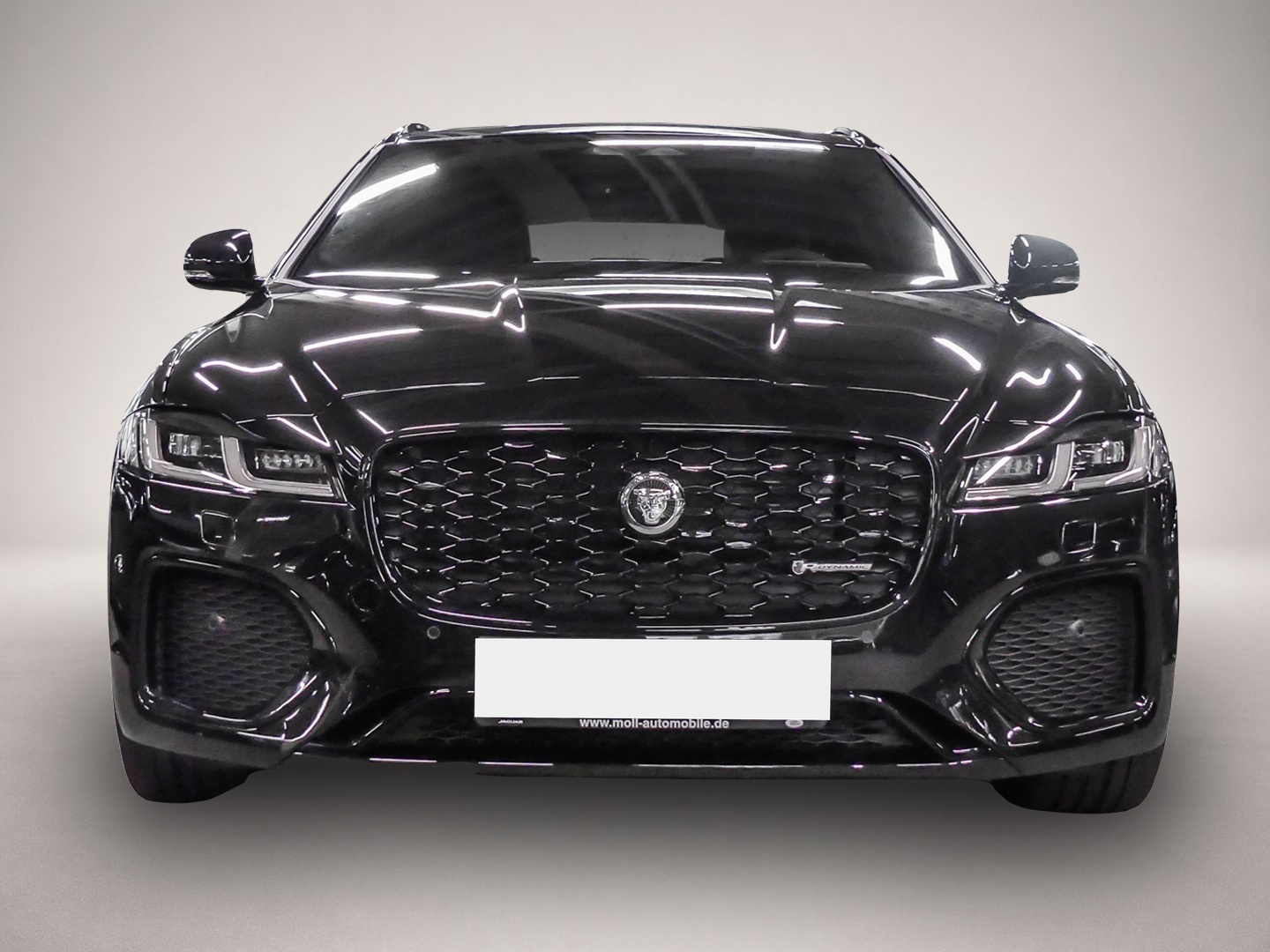 Bild 8 Jaguar XF Sportbrake R-Dynamic HSE AWD D200 Mild-Hybrid