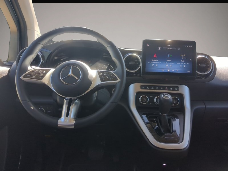 Fotografie 5 des Mercedes-Benz A 180 T 180 DCT lang Progressive 7-Sitzer+SHZ+GJR+RFK