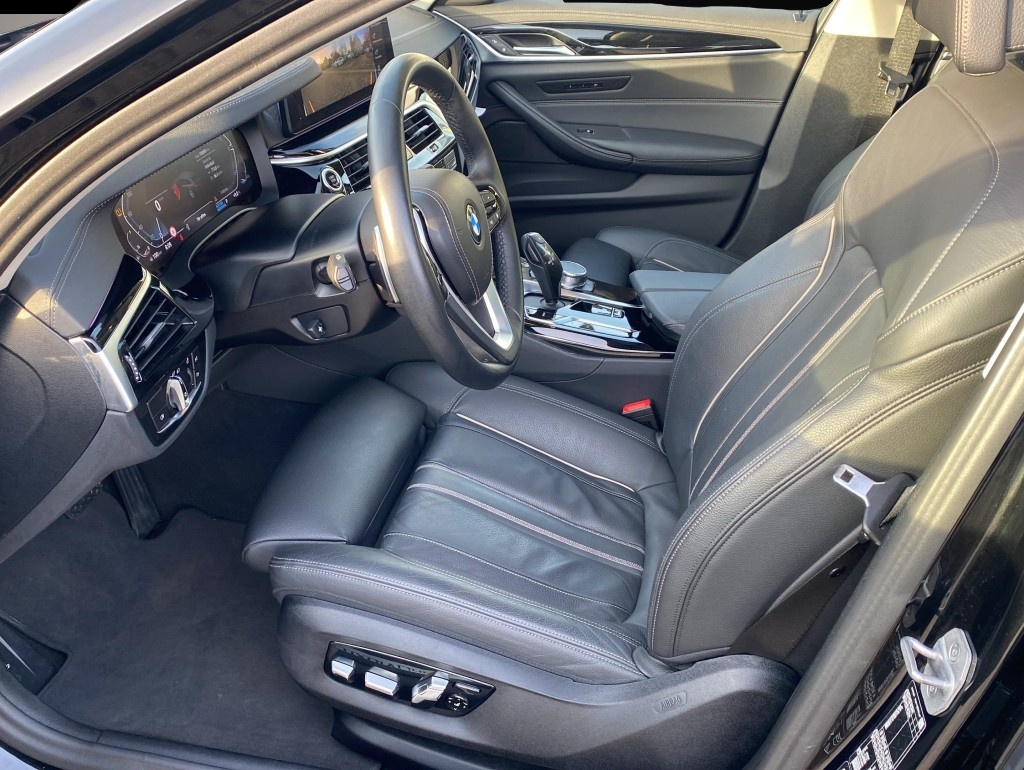 Bild 3 BMW 530 i xDrive Luxury Line*KeyGo*AHK*