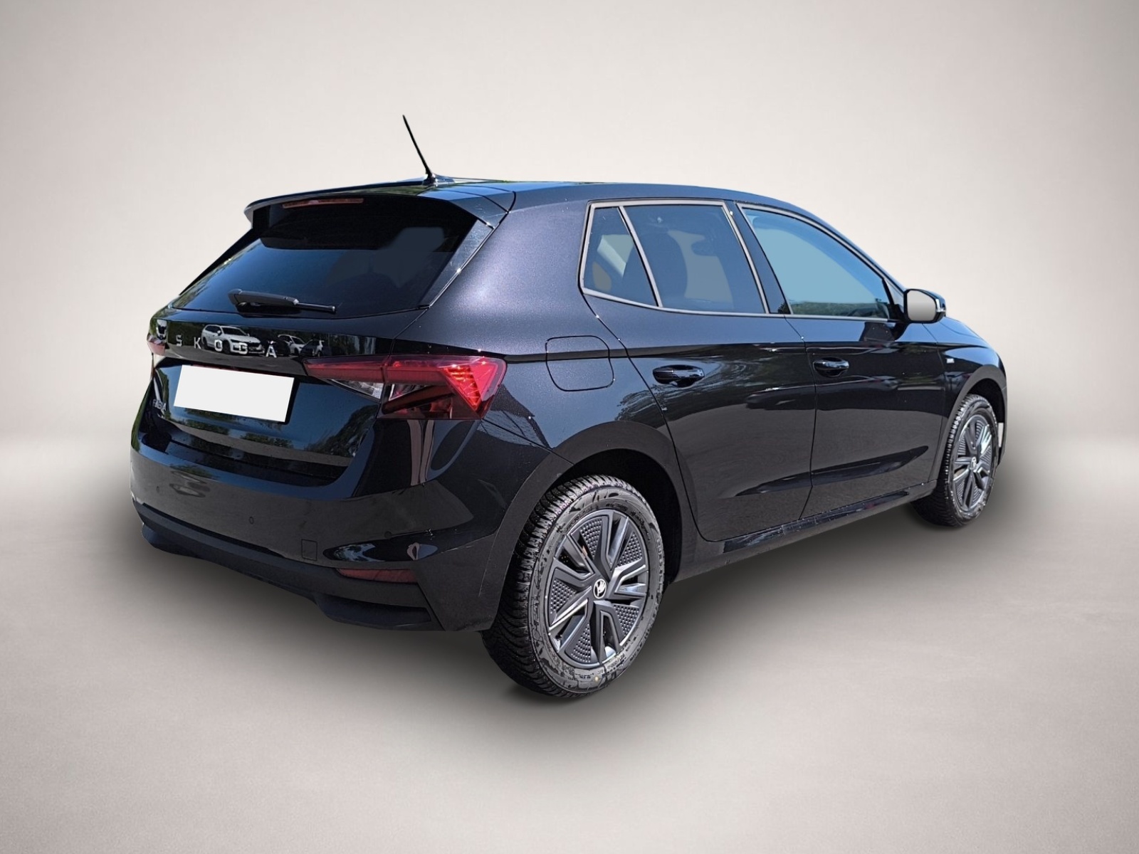 Bild 7 Skoda Fabia 1.5 TSI DSG Tour NAVI RFK ACC PDC SITZH LE