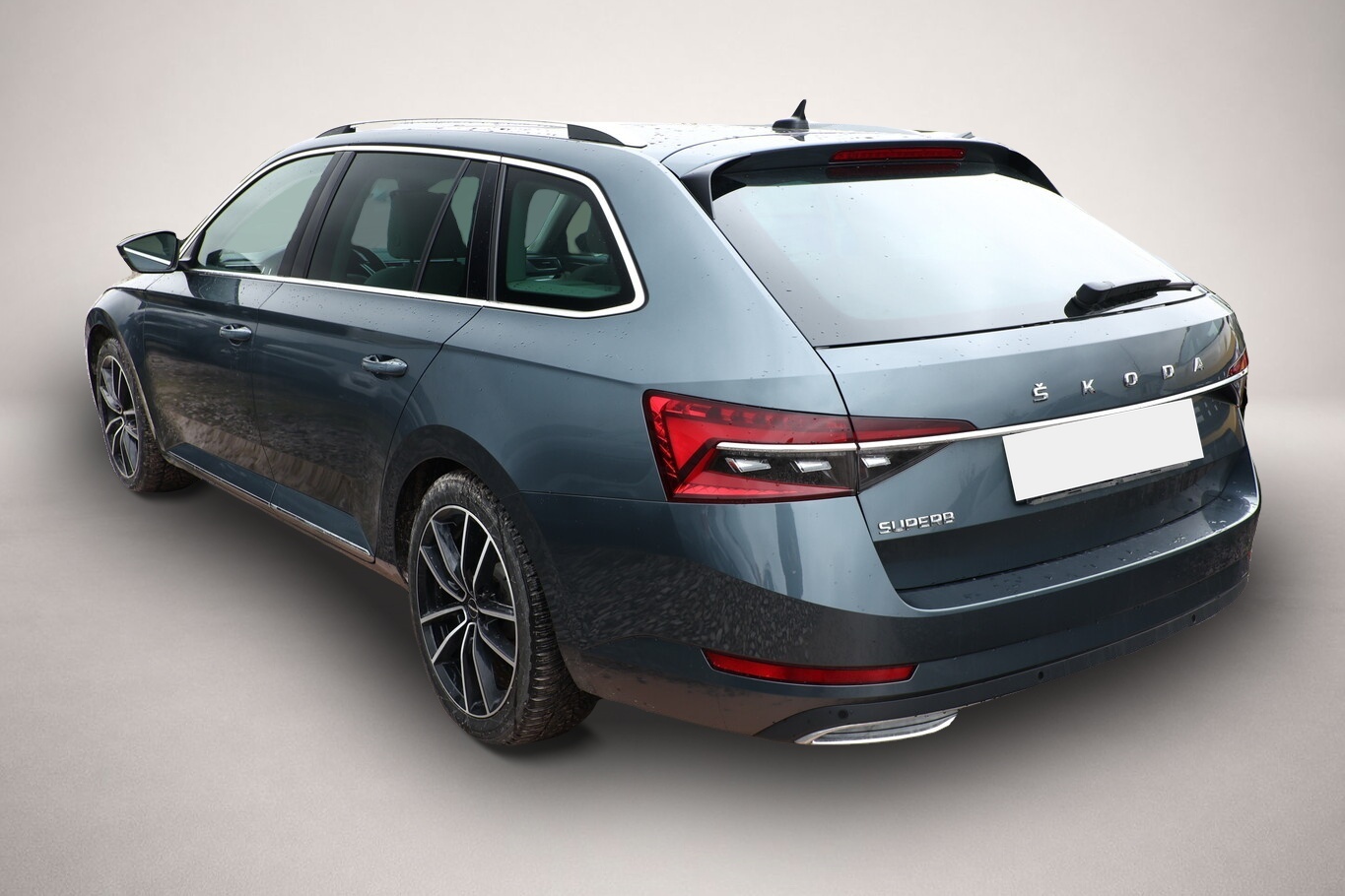 Bild 4 Skoda Superb Combi 1.5 TSI 150 DSG L&K Pano AHK ACC