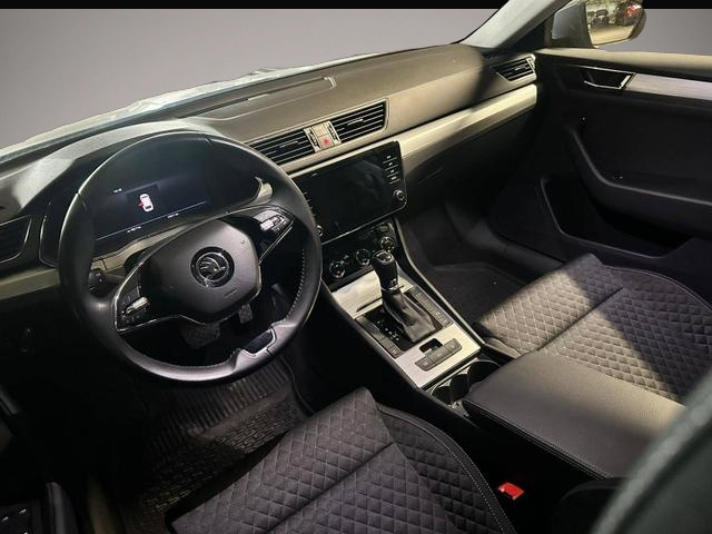 Bild 2 Skoda Superb 1.5 TSI 150 ch DSG7 Ambition 110 kW (150.