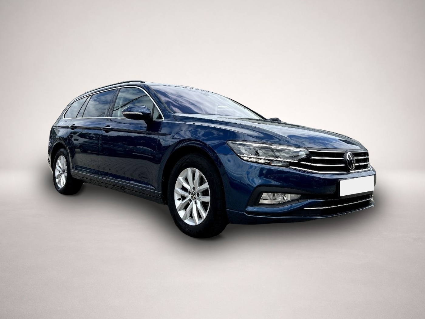 Bild 5 Volkswagen Passat Variant 2.0 TDI BMT Business LED Navi AHK