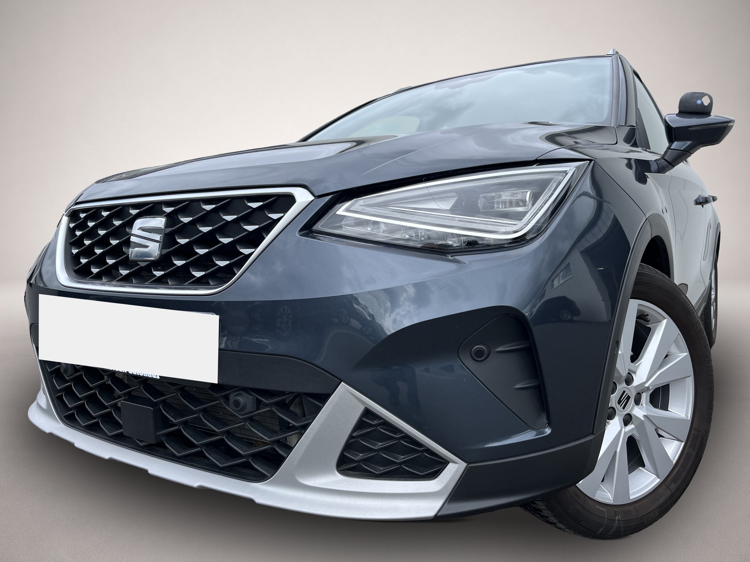 Bild 1 Seat Arona 1.0 TSI Xperience Navi RFK ACC LED SHZ DAB