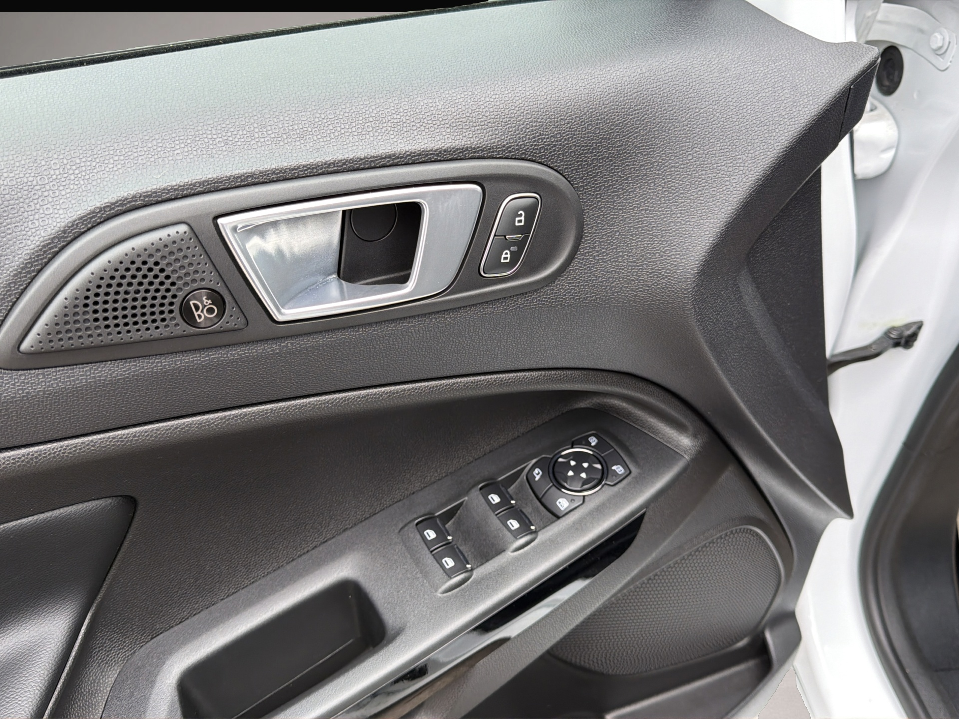 Bild 8 Ford EcoSport ST-Line X Bluetooth Navi LED Klima