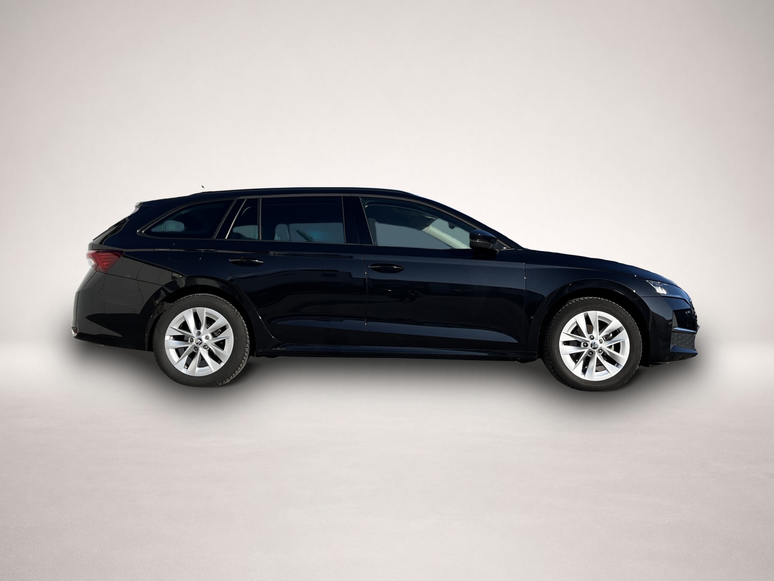Bild 4 Skoda Octavia Combi 2.0 TDI DSG Selection AHK 4xSHZ LR