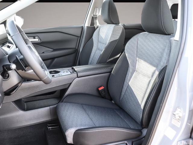 Fotografie des Nissan X-Trail Acenta 1.5 VC-T MHEV 163PS 4x2 Xtronic F