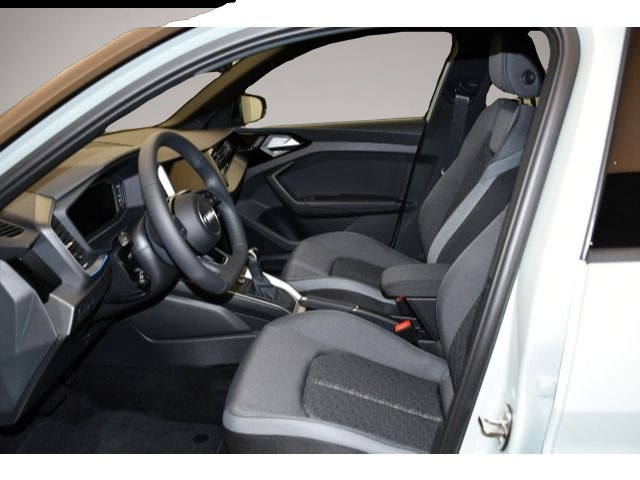 Bild 3 Audi A1 Sportback 30 TFSI S tronic S line LED/Tempo/E