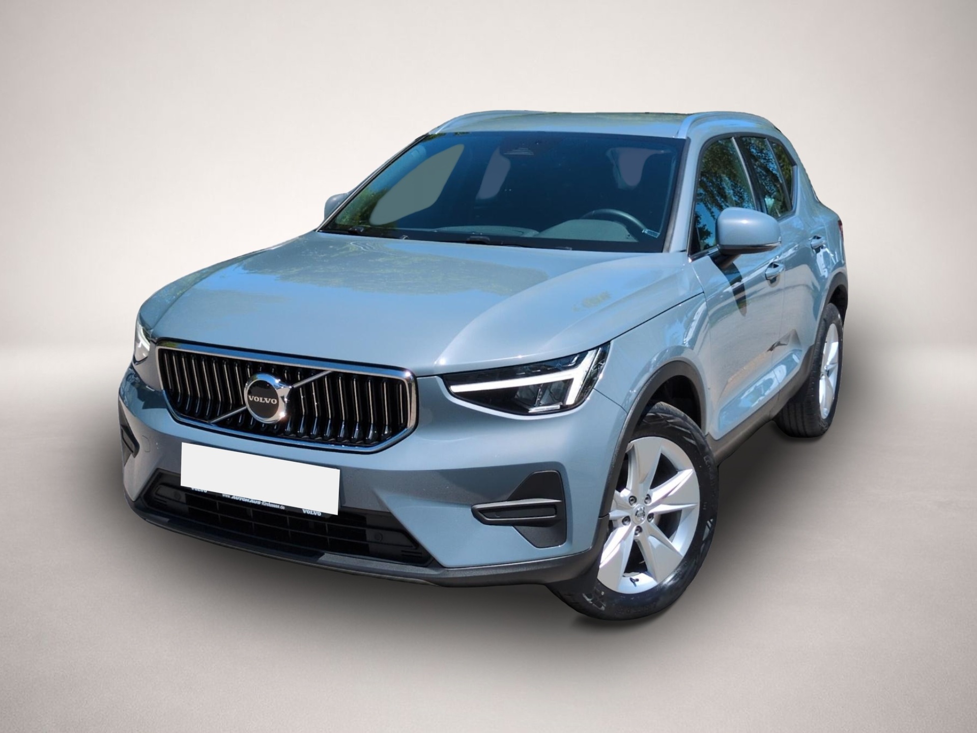 Fotografie Volvo XC40 B3 (Benzin) Plus Bright 2WD Automatik Navi