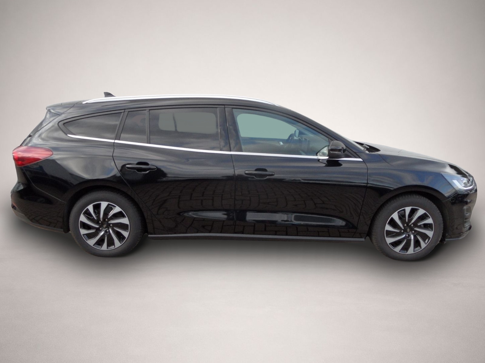 Bild 2 Ford Focus 1,0 Turnier Titanium+Navi-SYNC4+Sitzhzg.