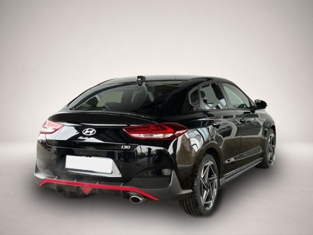 Bild 2 Hyundai i30 N-Line Fastback DCT 1.5 T-GDI mHev / Navi /.