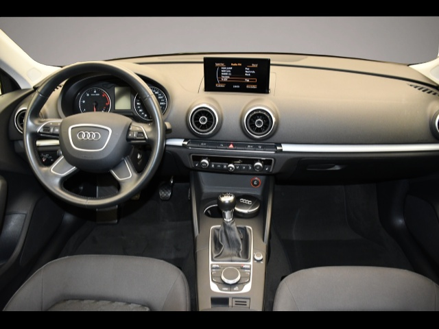 Bild 4 Audi A3 Sportback 2.0 TDI Attraction Tempo/Multilenk