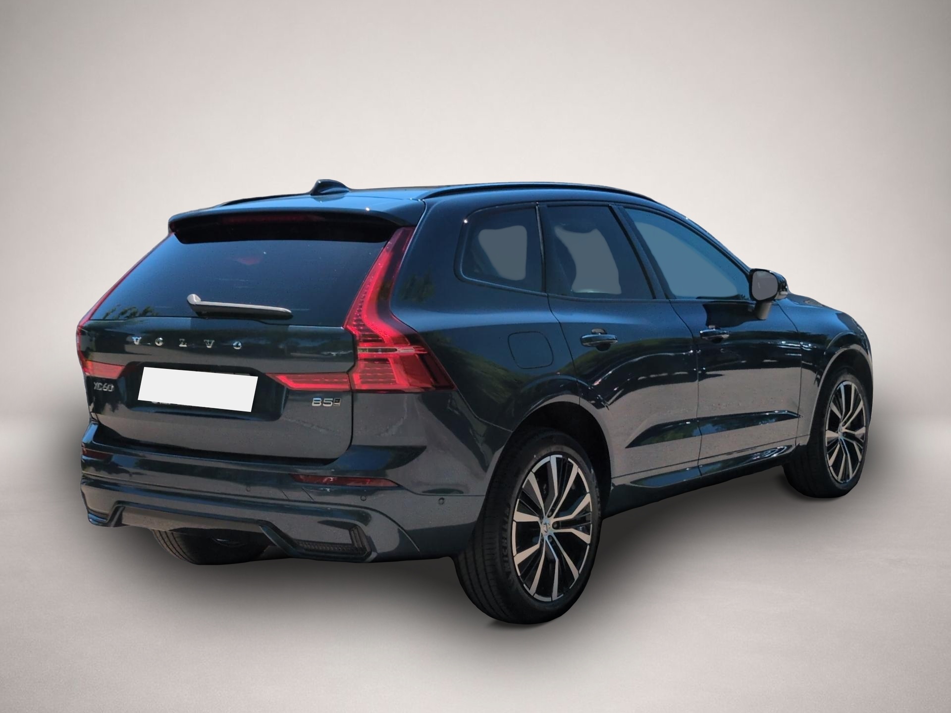 Bild 3 Volvo XC60 B5 (Benzin) Plus Dark AWD Automatik Bluetoo