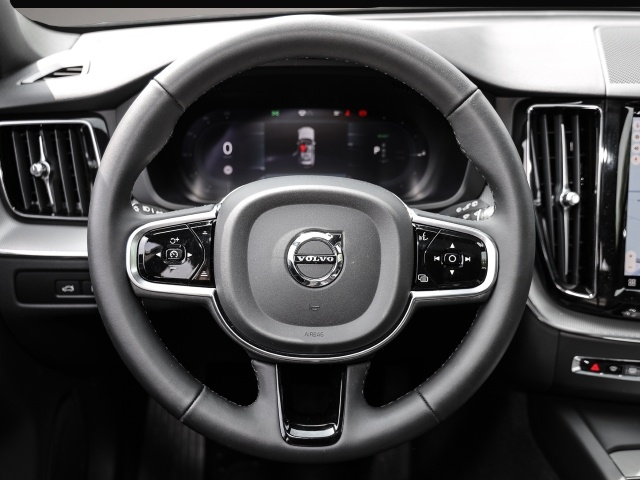 Bild 5 Volvo XC60 Plus Dark Recharge Plug-In Hybrid AWD T8 Tw