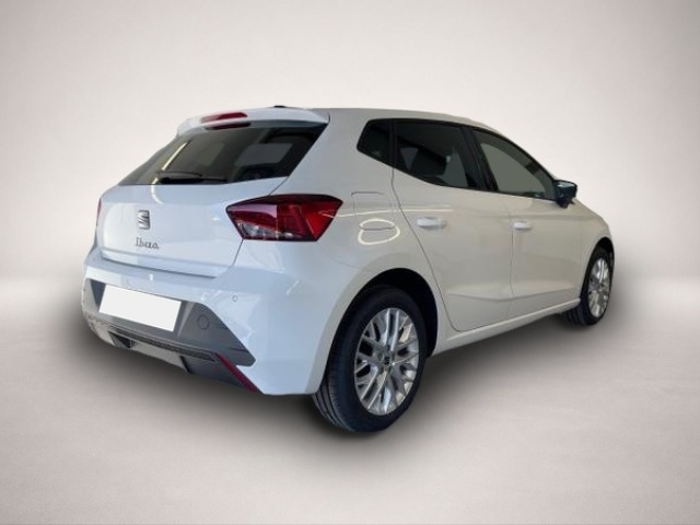 Fotografie 4 des Seat Ibiza Facelift Style 80PS Voll-LED+Kessy+PDC+Alarm+Si.