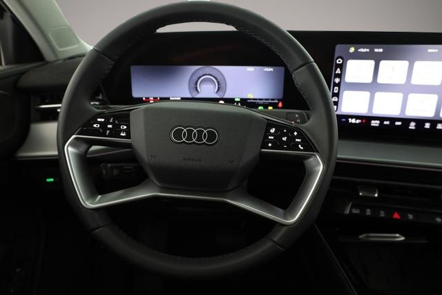 Fotografie 4 des Audi Q3 TFSI quattro 150 kW TFSI quattro, AHK, Navi, Ar.