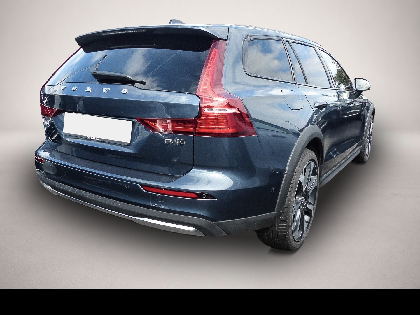 Bild 2 Volvo V60 Cross Country B4 AWD Ultimate Pano Head UP 3