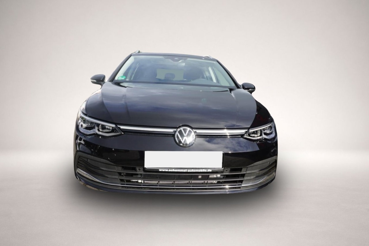 Bild 4 Volkswagen Golf 8 Variant 1.5 eTSI DSG 150PS Panorama ACC K