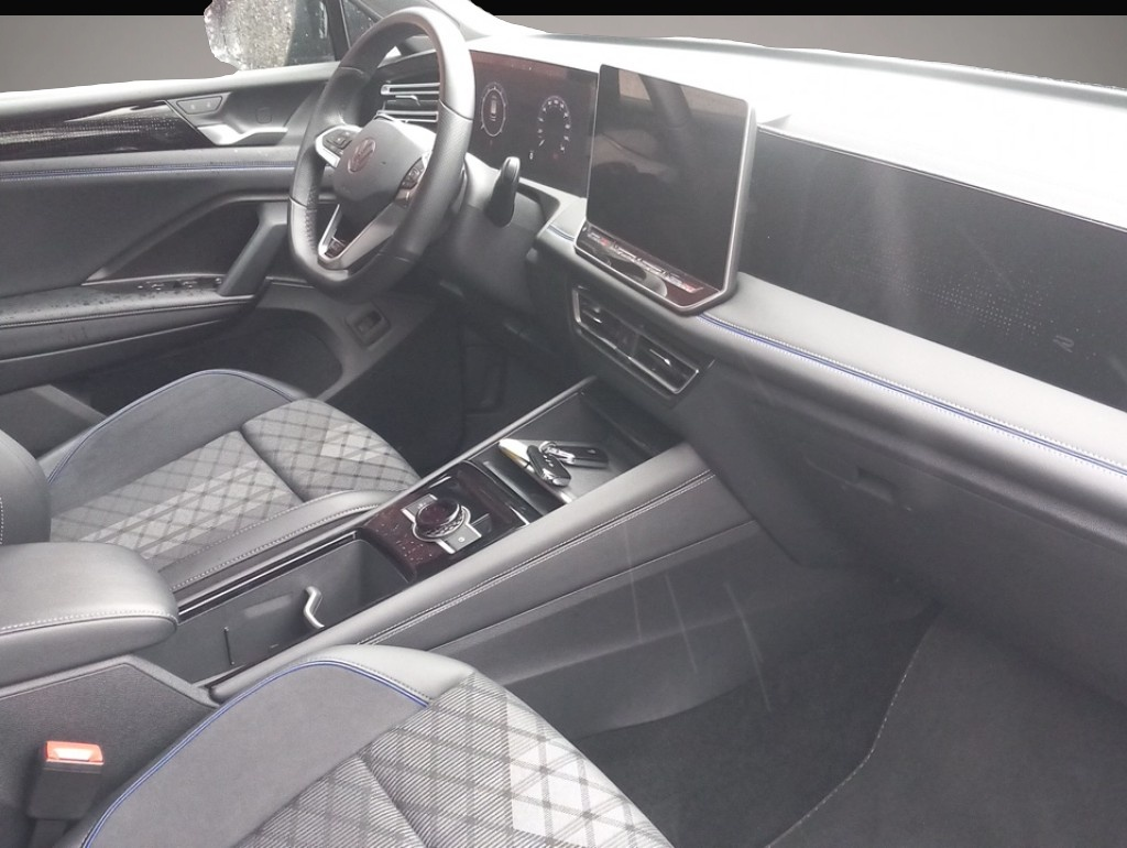 Bild 4 Volkswagen Tiguan 1.5 eTSI DSG R-Line*BlackStyle*HD Matrix*
