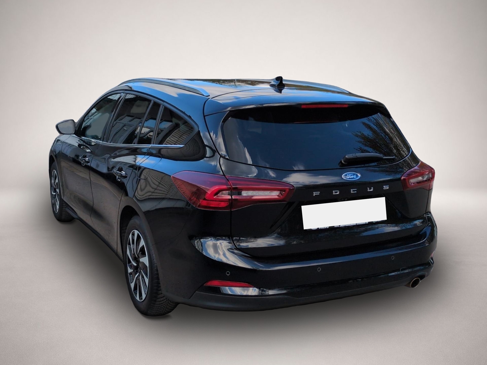 Bild 2 Ford Focus Turnier 1.0 EcoBoost Titanium Bluetooth Na