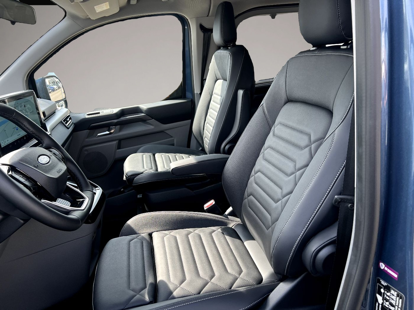 Fotografie 7 des Ford Tourneo Custom L1 2.0 EcoBlue 320 Titanium X